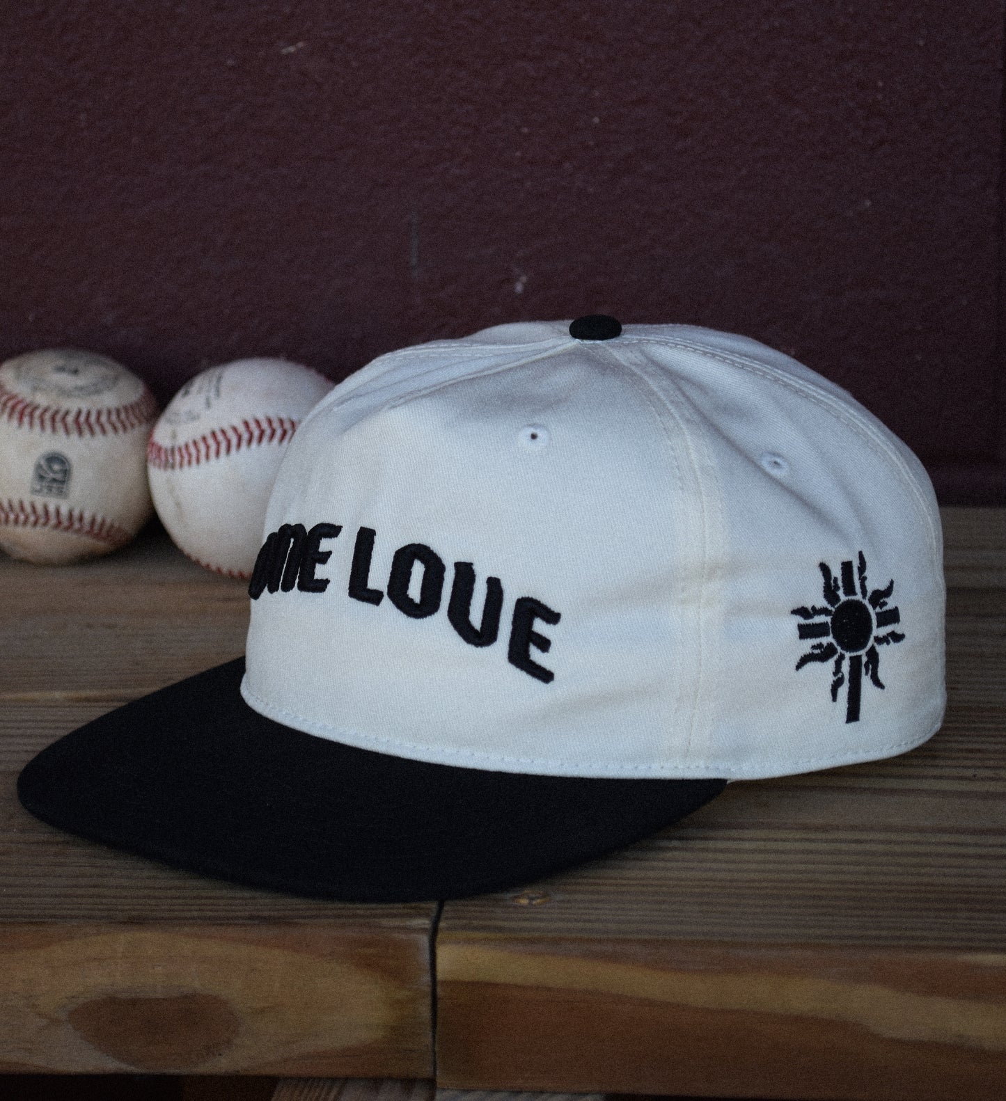 One Love hat